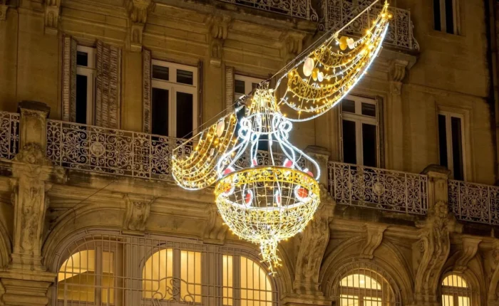 Kroonluchter straatverlichting kerst