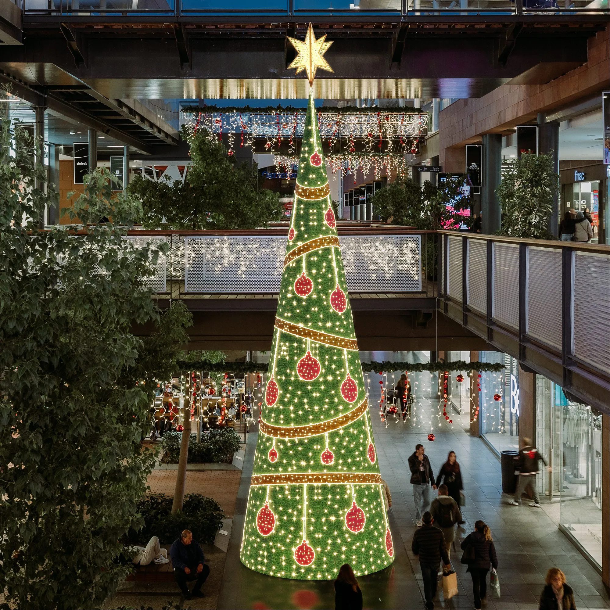 Kerstboom verlicht professioneel winkelcentra